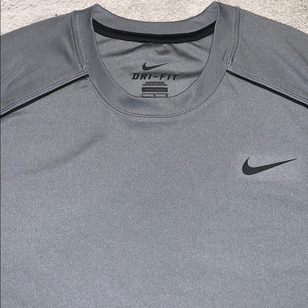 Nike Dri-Fit Short Sleeve